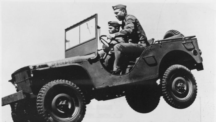 Willys Jeep WW2 1600x1245 1 700x394