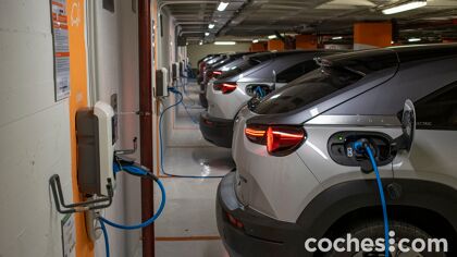 2021, el año clave para los coches enchufables