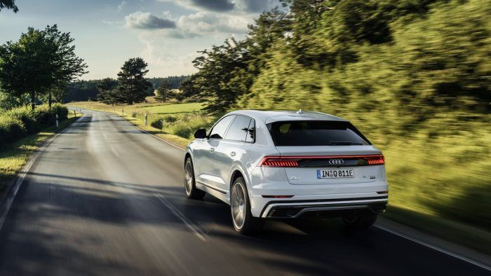 Audi Q8 60 TFSIe Quattro 12 700x394