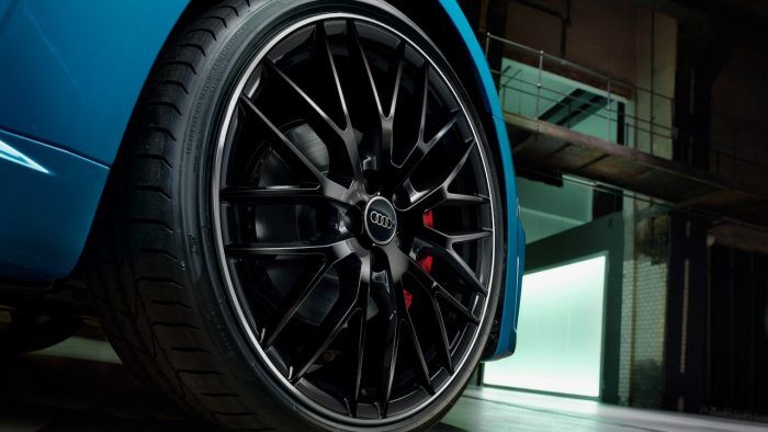 Audi TT S Line Competition Plus 2 700x394