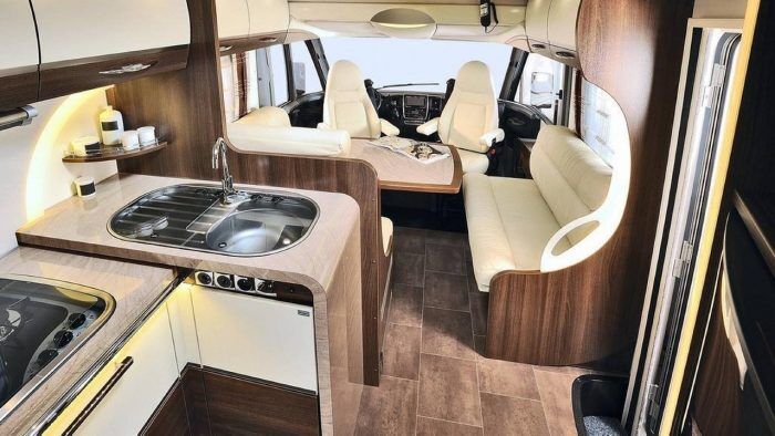 Autocaravana Interior 700x394
