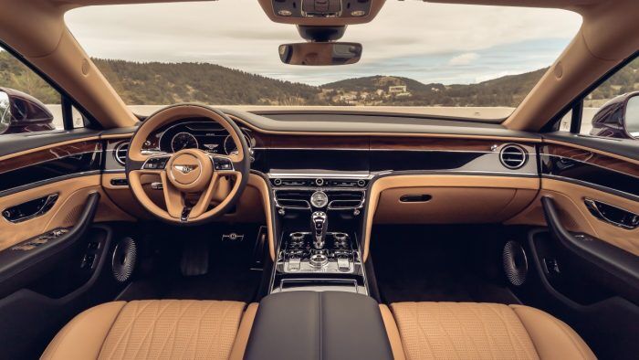 Bentley Pantalla Giratoria 2 700x394