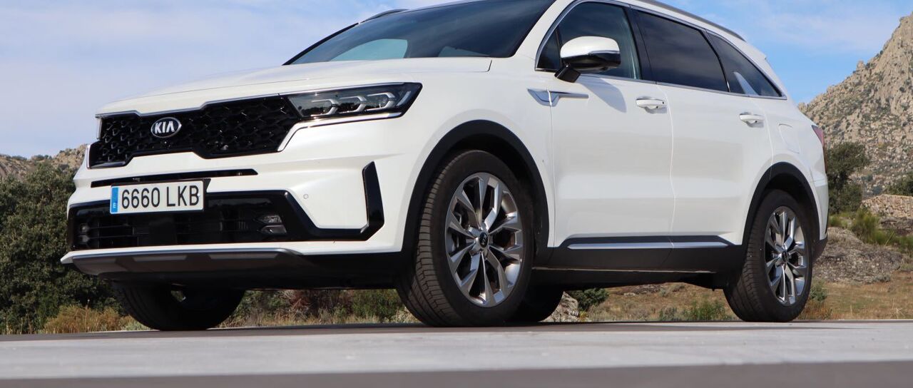 Todas las noticias de coches en un solo portal: Pruebas, fotos, vídeos, informes...