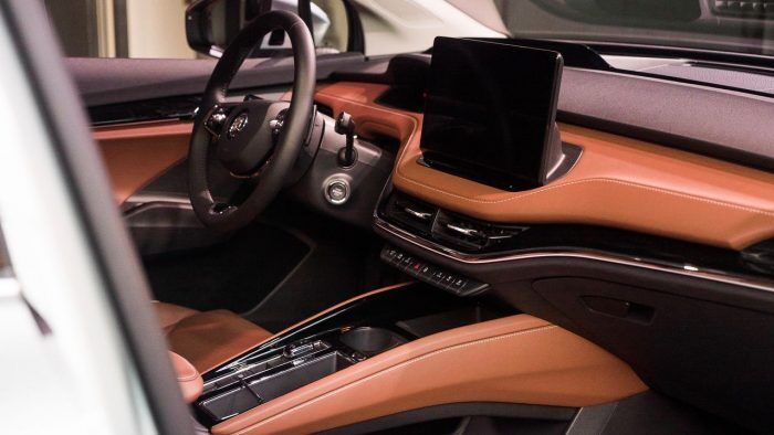 Skoda Enyaq 2021 Contacto Interior 12 700x394