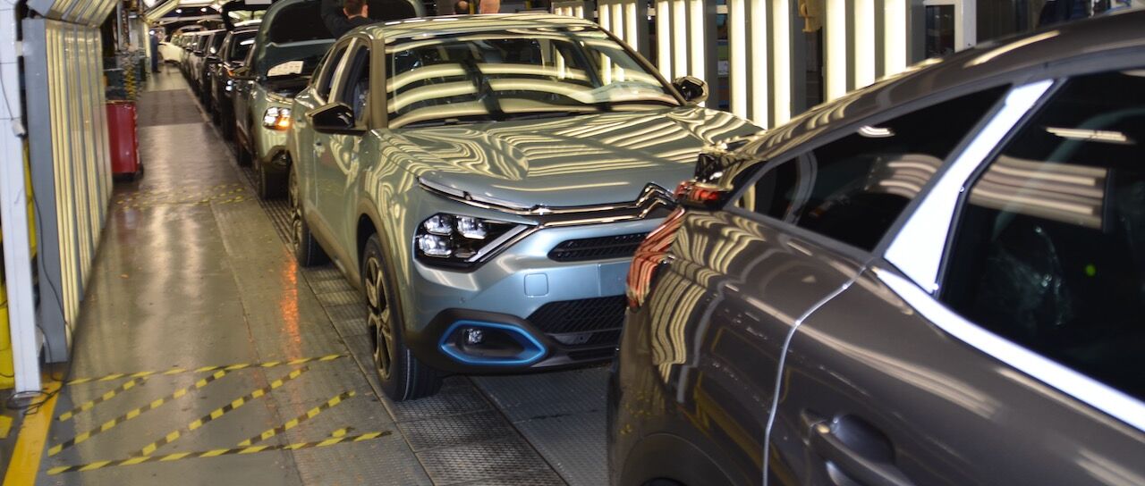 Todas las noticias de coches en un solo portal: Pruebas, fotos, vídeos, informes...