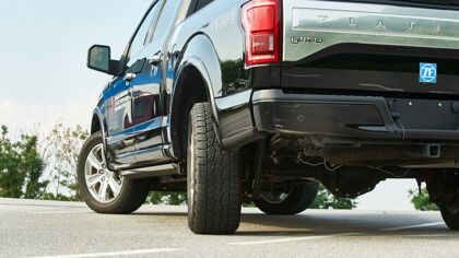 Dirección a las cuatro ruedas: ¿Qué es? ¿Cómo funciona?