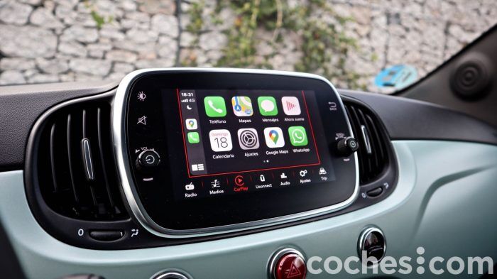 Fiat 500 Hybrid Prueba Interior 18 700x393