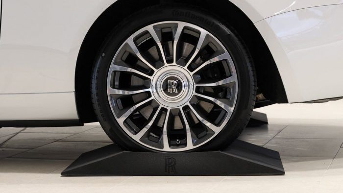 Flat Spot Plano Rueda Soporte De Carga 700x394