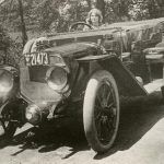 Florence Lawrwnce Mujer Coche 150x150