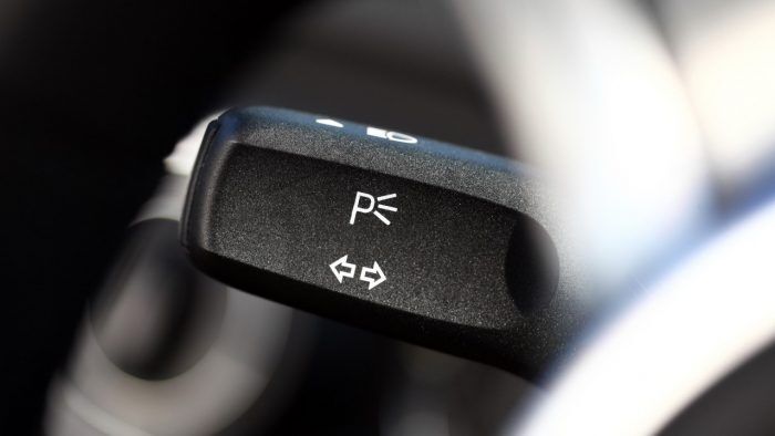 Mando Intermitente Coche 700x394