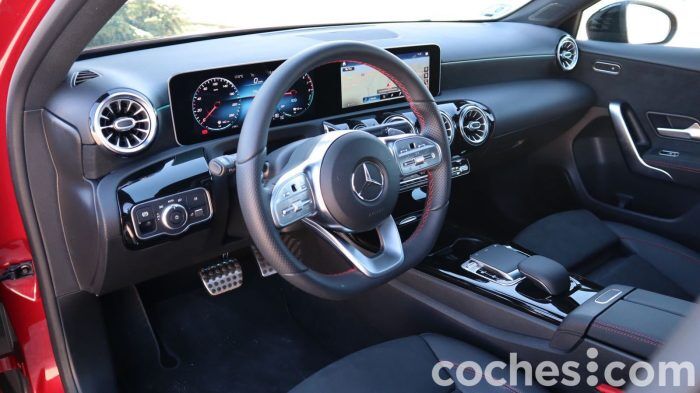 Mercedes A 250e Prueba Interior 4 700x393