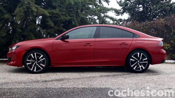 Peugeot 508 Hybrid Prueba 1 700x394