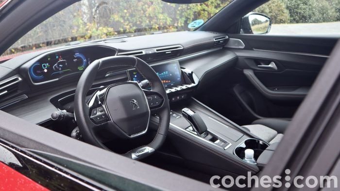 Peugeot 508 Hybrid Prueba Interior 7 700x394