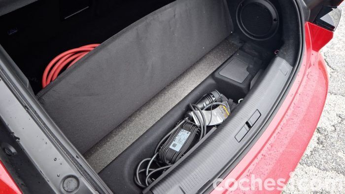 Peugeot 508 Hybrid Prueba Maletero 2 700x394