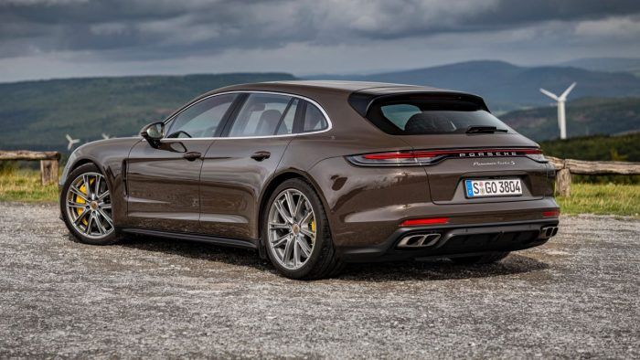 Porsche Panamera Sport Tourer Turbo S 2021 11 700x394