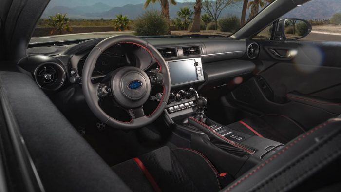 Subaru BRZ 2021 38 700x394