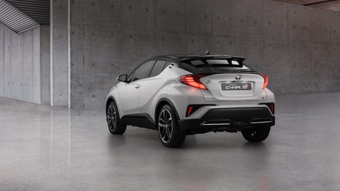 Toyota C HR GR Sport 5 700x394