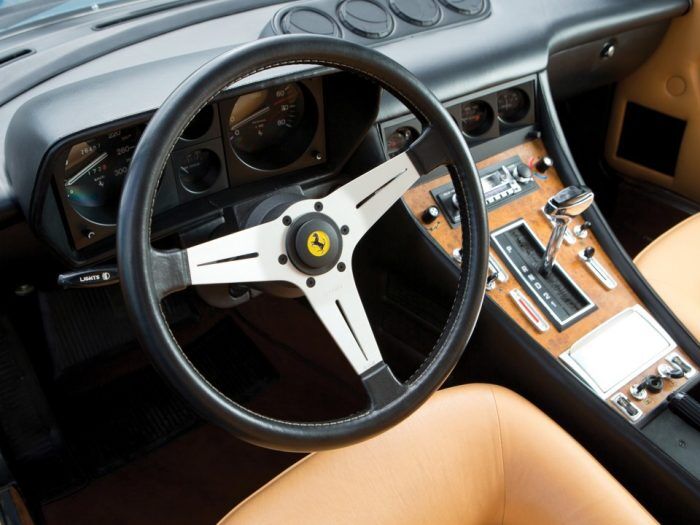 Ferrari 400 Automatic I 15 700x525