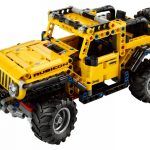 LEGO Technic Jeep Wrangler 4 150x150