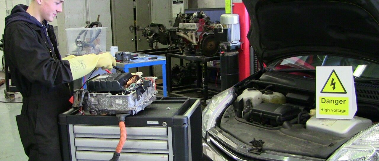 Todas las noticias de coches en un solo portal: Pruebas, fotos, vídeos, informes...