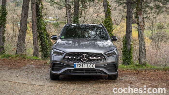 Mercedes Gla Prueba 02 700x394