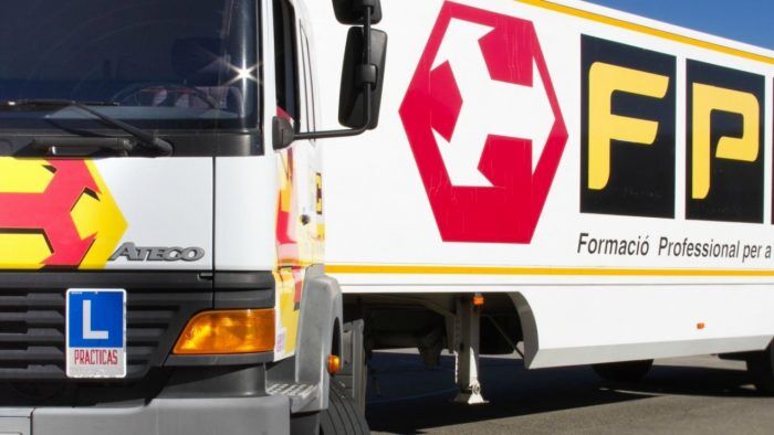 Autescuela Camion 700x394