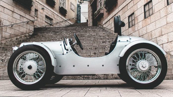 Blaze EV Classic 4 700x394