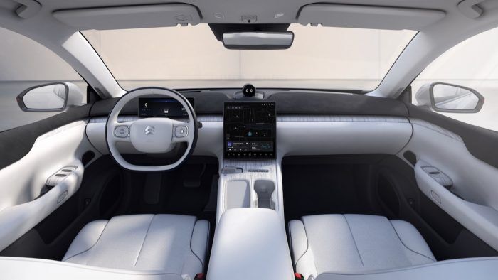 NIO ET7 2022 10 700x394