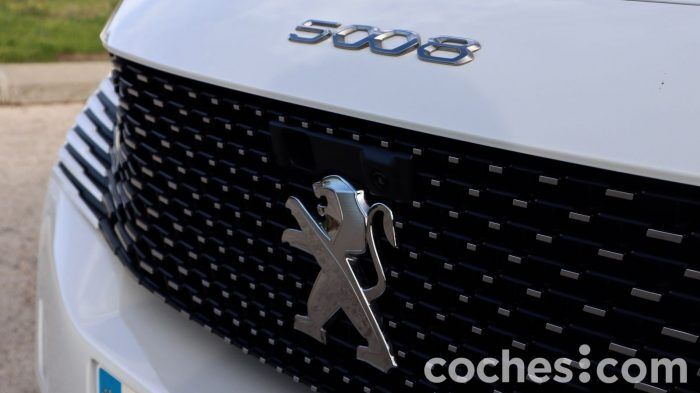 Peugeot 5008 Prueba Detalle 2 700x393