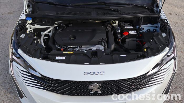 Peugeot 5008 Prueba Motor 1 700x393