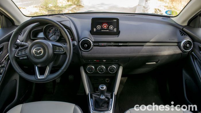 Mazda 2 Prueba 25 700x394