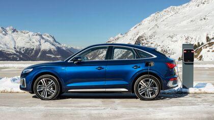 Los híbridos enchufables grandes de Audi reciben una batería más capaz