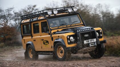 Land Rover Defender Works V8 Trophy: 25 unidades de pura nostalgia