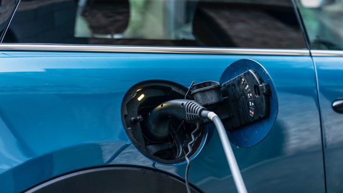 MINI Cooper SE MINI Electric Collection 2021 40 700x394