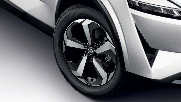 NISSAN QASHQAI PREMIERE EDITION 2 700x394