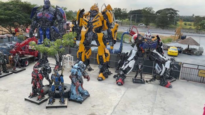 Replica Bugatti Chiron Y Tranformers Chatarra Tailandia 2 700x394