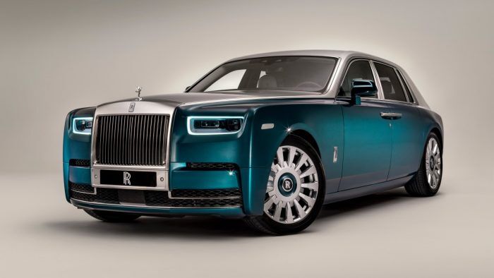 Rolls Royce Phantom Iridescent Opulence 1 700x394