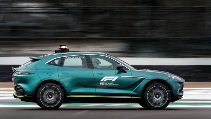 Aston Martin DBX Coche Medico F1 2021 3 700x394