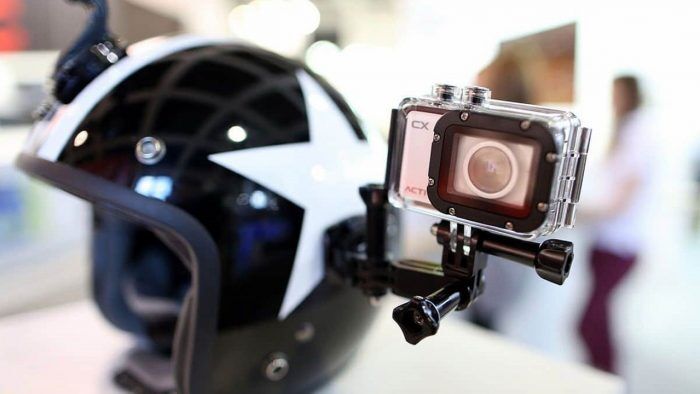 Camara Casco Moto 3 700x394
