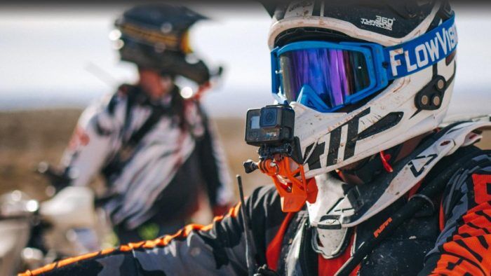 Camara Casco Moto 6 700x394