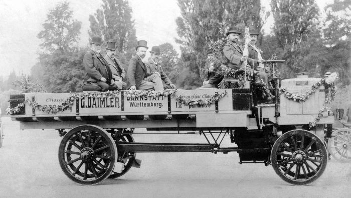 Camion Daimler 12 PS Motor Lastwagen Exhibicion Mundial De Paris 1898 700x394