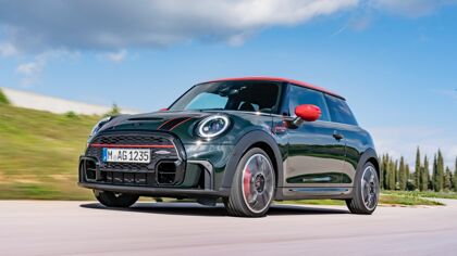 MINI John Cooper Works 2021: ligera actualización para el deportivo