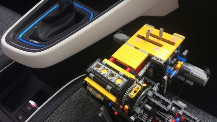 Renault LEGO Tecnologia Hibrida E Tech 3 700x394