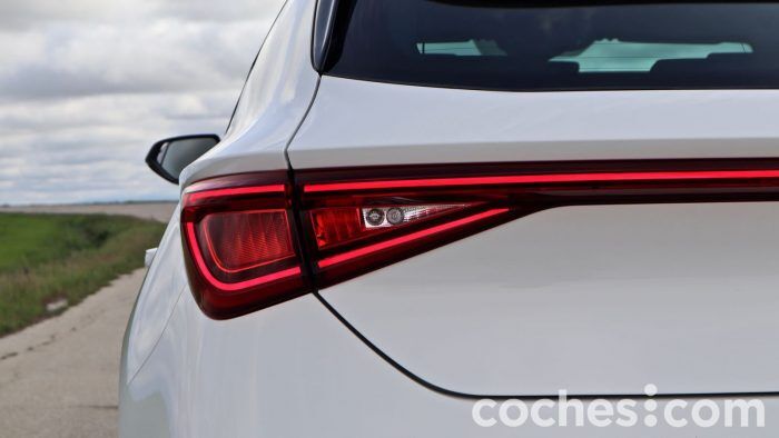 Seat Leon TGI Prueba Detalle 2 700x394