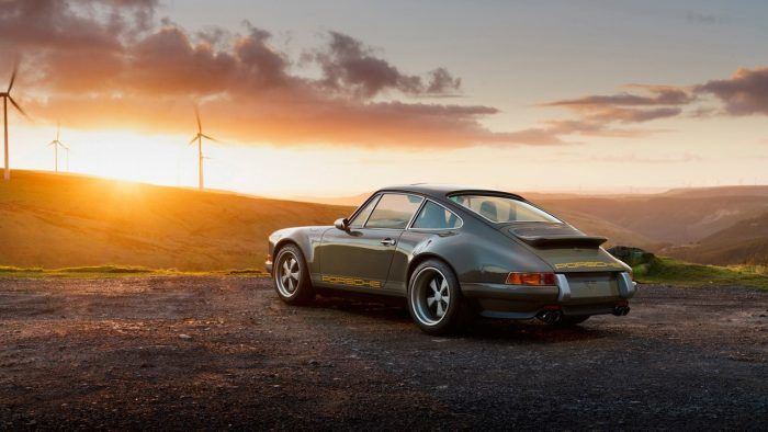 Theon Design HK002 Porsche 911 964 Restomod 20 700x394