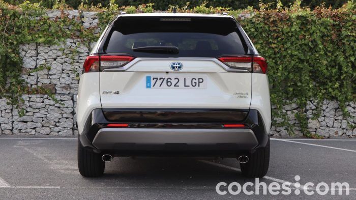 Toyota RAV4 AWD I Prueba 1 700x393