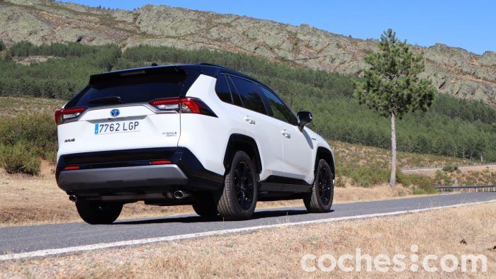 Toyota RAV4 AWD I Prueba 10 700x394