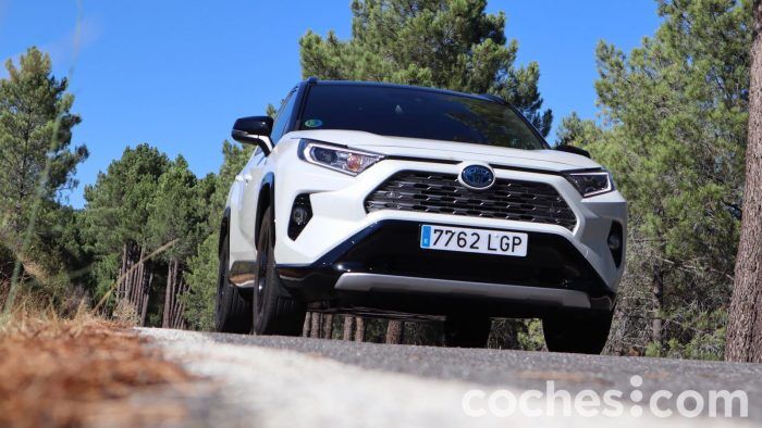 Toyota RAV4 AWD I Prueba 15 700x394