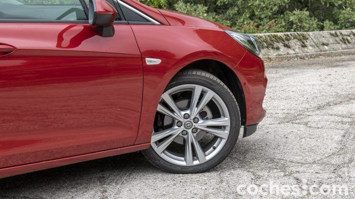 Opel Astra Prueba 14 700x394