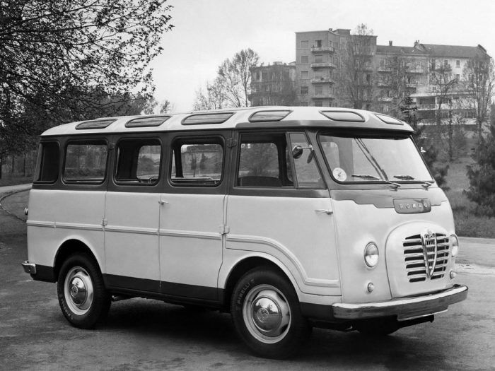 Alfa Romeo Autotutto Autobus 700x525